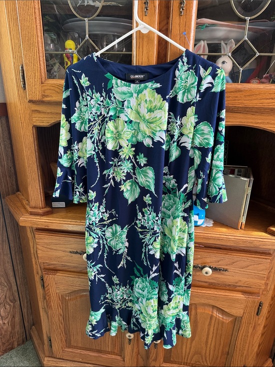 Glamour Dresses & Skirts - Glamour Navy Dress with Green Floral Print and Ruffle Hem size 10 EUC